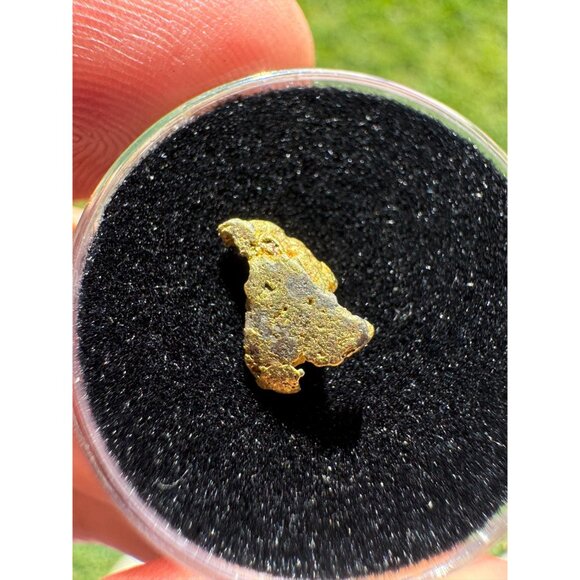California Gold Crystal - 0.31 grams - Picture 7 of 8